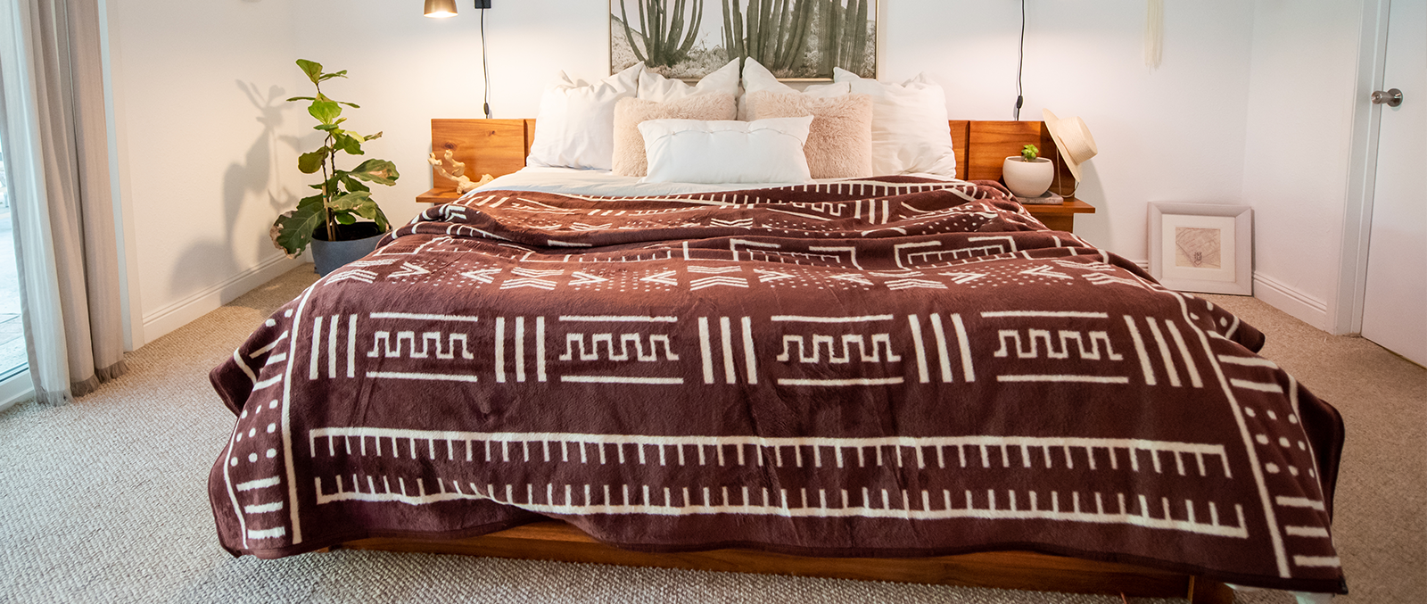 How to Style a King-Size Bed for Chic, Ultra-Cozy Results