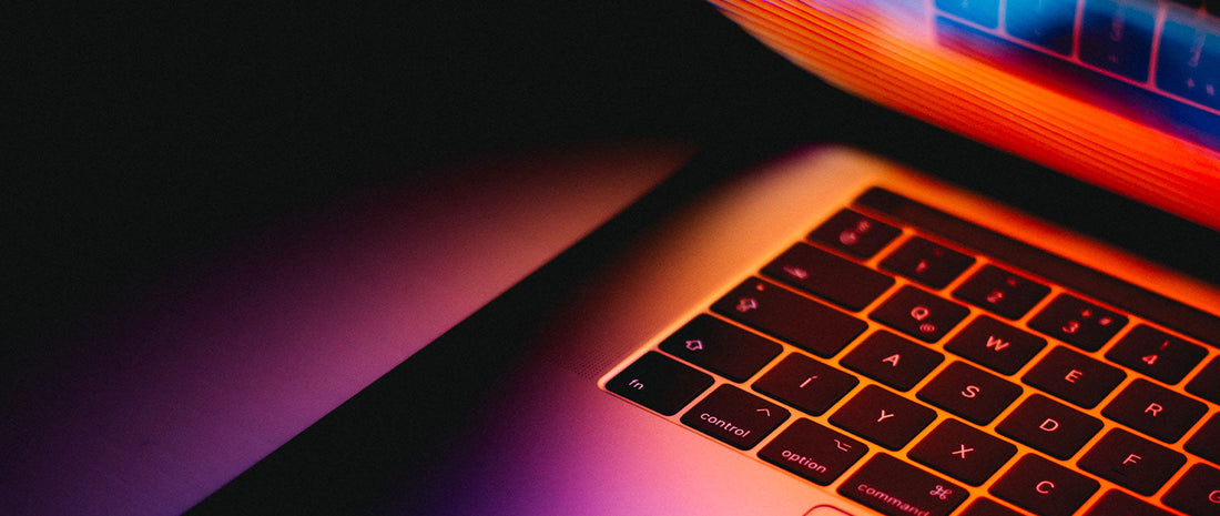 Image of a apple computer showing how blue light affects sleep