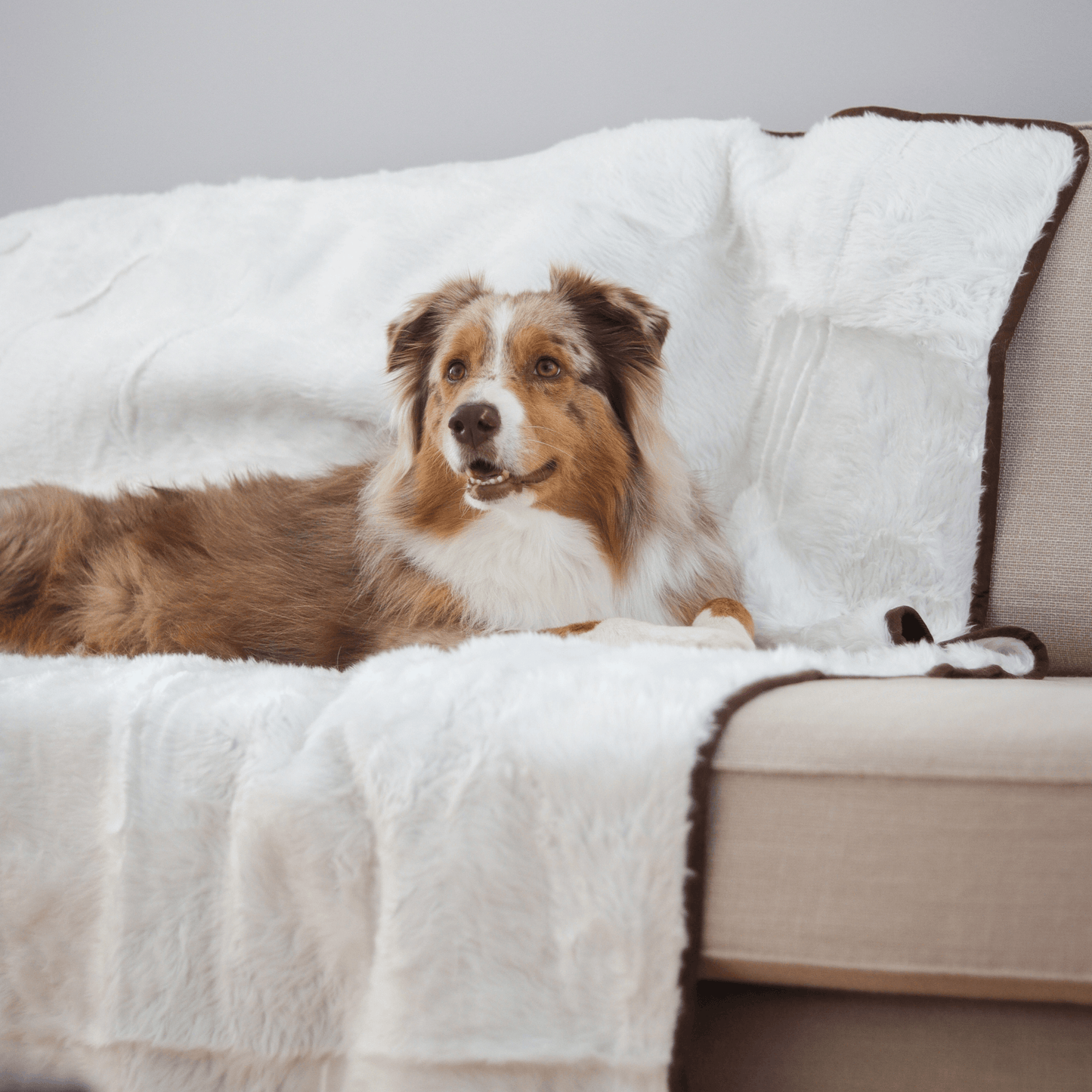 PupProtector™ Short Fur Waterproof Throw Blanket - Polar White