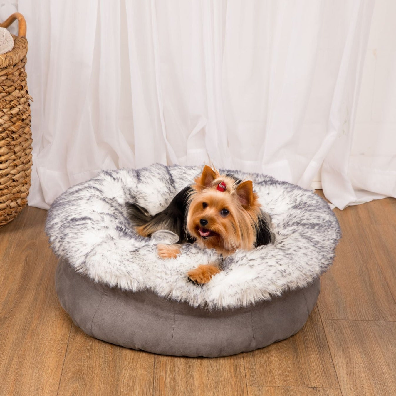 PupPouf™ Luxe Faux Fur Donut Dog Bed - Ultra Plush Arctic Fox